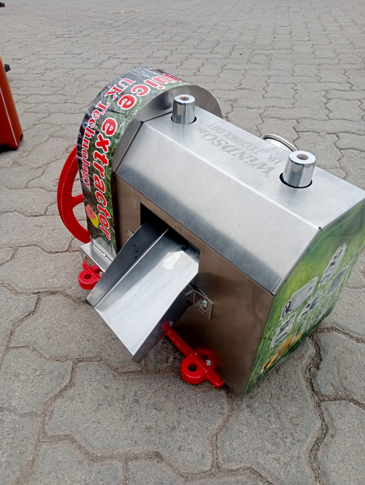 MANUAL SUGARCANE JUICER